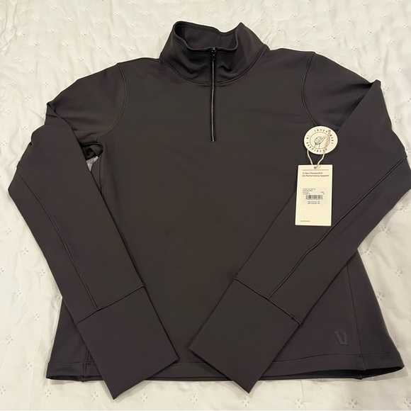 NWT Vuori Chilled Out Half Zip in Faded Black - Picture 4 of 5